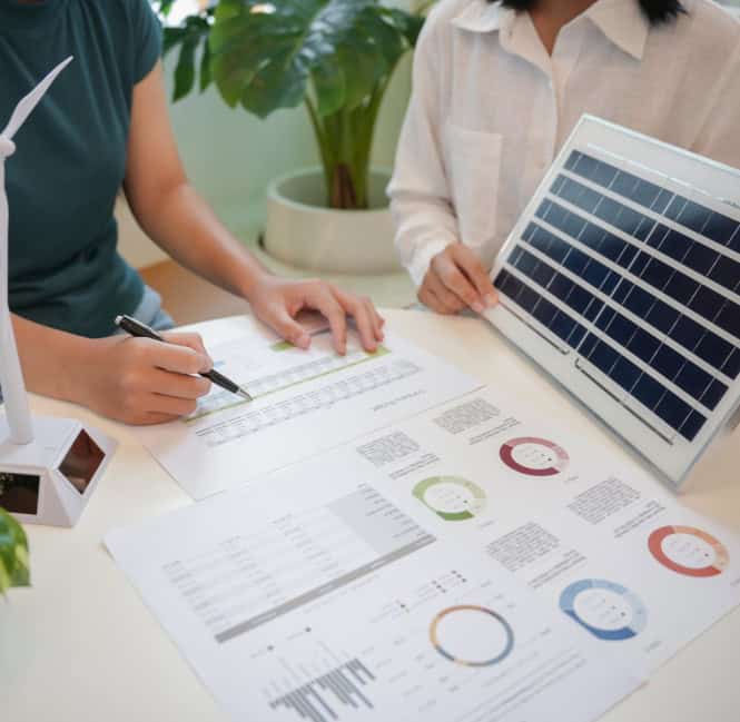 energiemakelaar met klant